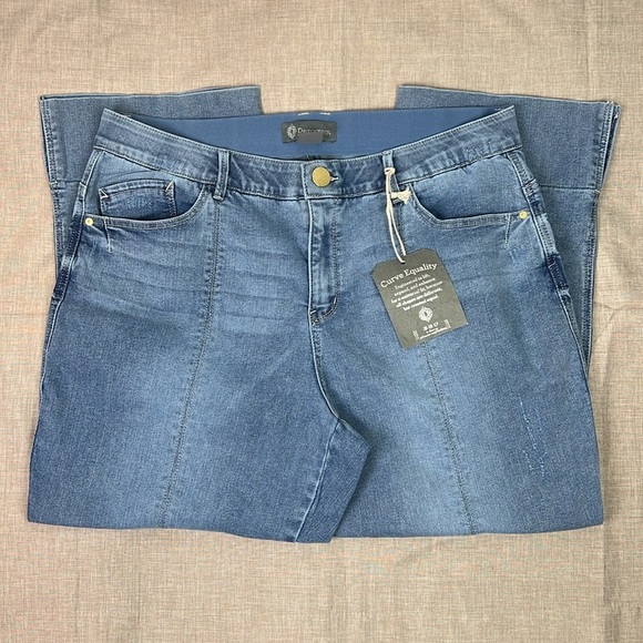 Democracy New Women’s 20W “AB Technology” High Rise Kick Flare Cropped Jean - Picture 3 of 16
